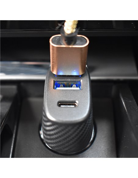 INCARCATOR AUTO CU 2XUSB QC3.0 SI 1XUSB TYPE-C 42W