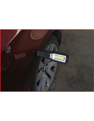 LAMPA DE MANA MOBILA PENTRU ATELIER. PLIABILA. 550 LUMENI